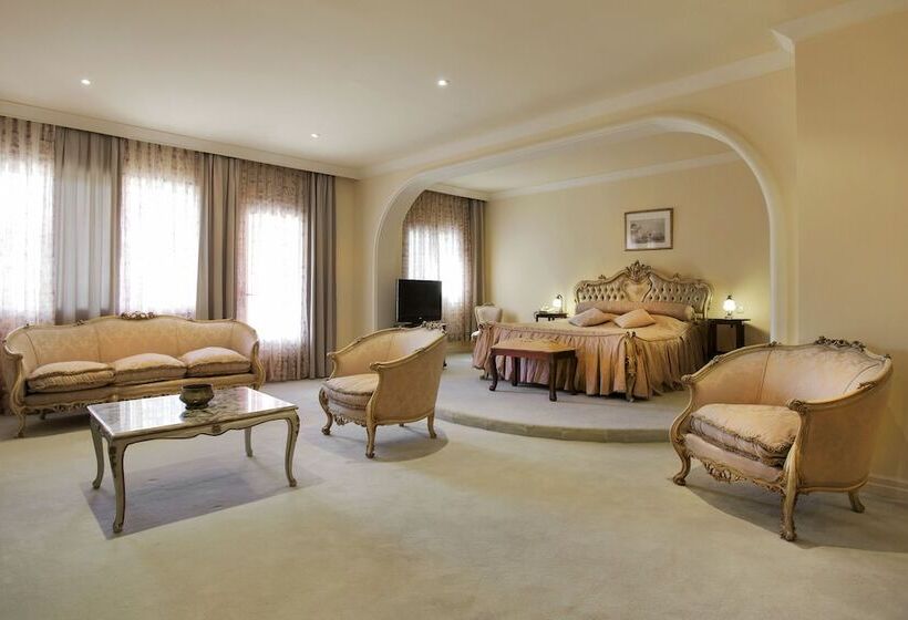 Presidential Suite, Martı Myra