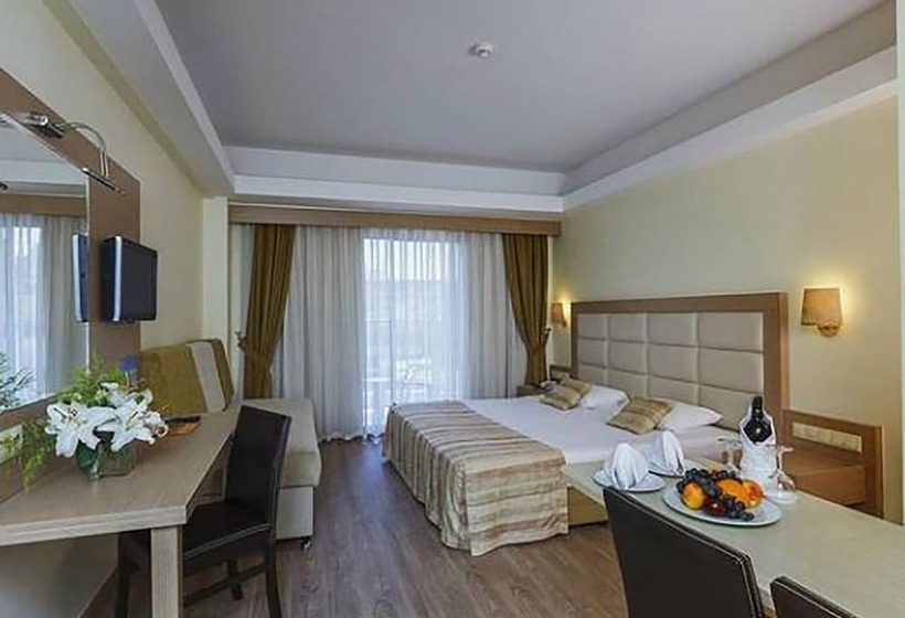 اتاق استاندارد با چشم‌انداز دریا, Fore Resort & Spa