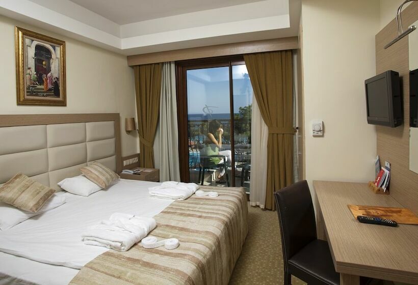 اتاق استاندارد, Fore Resort & Spa