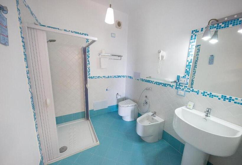 آپارتمان 2 خوابه با چشم‌انداز دریا, Petruso Resort