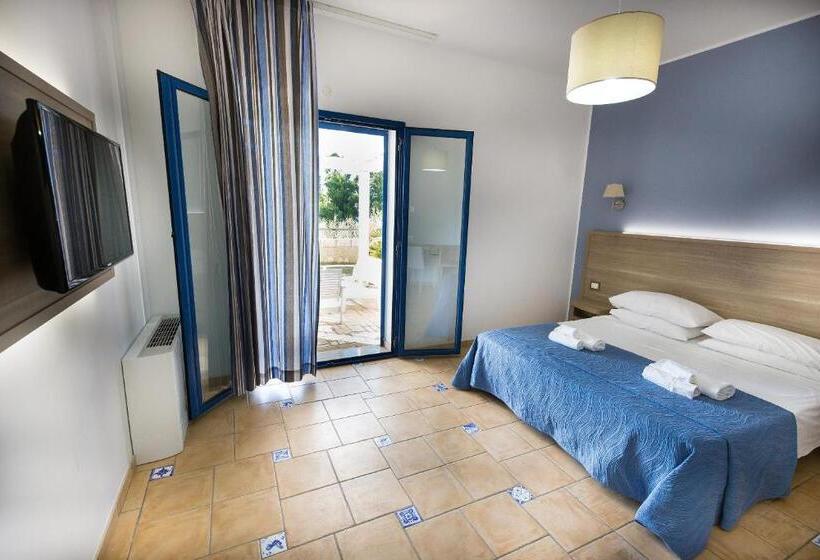 آپارتمان 2 خوابه با چشم‌انداز دریا, Petruso Resort
