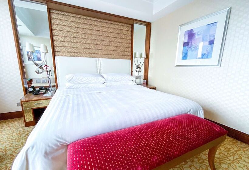 اتاق کلاب, Shangri La Ningbo   The Three Rivers Intersection