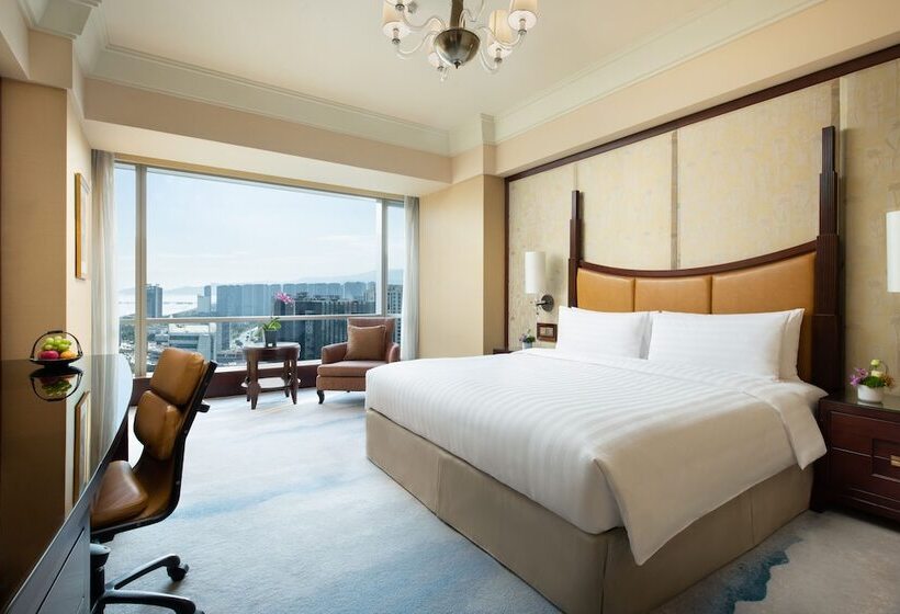 اتاق لوکس, Shangri La Wenzhou A Panoramic View Of The River, Adjacent To Wenzhou International Convention And E