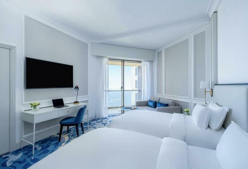 غرفة سوبيريور ذات إطلالة جانبية على البحر, Sofitel Dubai Jumeirah Beach