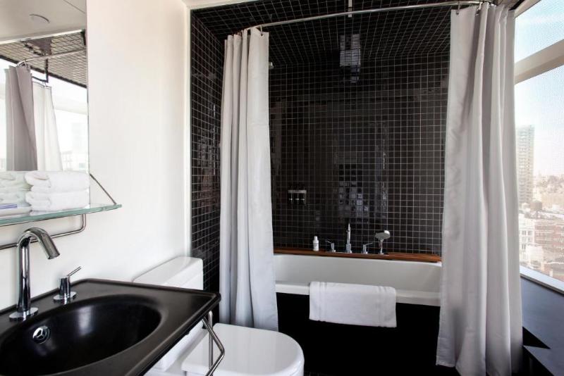 اتاق استاندارد با تخت بزرگ, The Standard  East Village