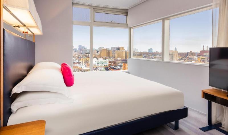 اتاق استاندارد با تخت بزرگ, The Standard  East Village