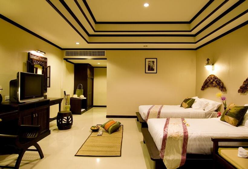 اتاق سوپریور با وان آب گرم, Kanok Buri Resort