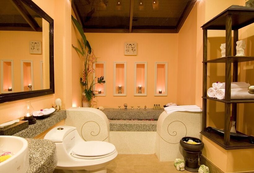 ویلای یک اتاق خوابه با استخر شنا, Kanok Buri Resort