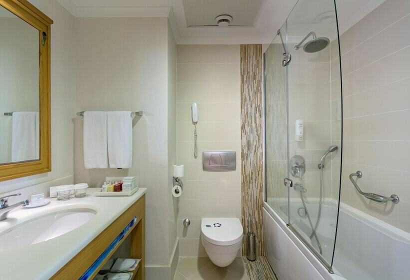 اتاق لوکس, Kefaluka Resort