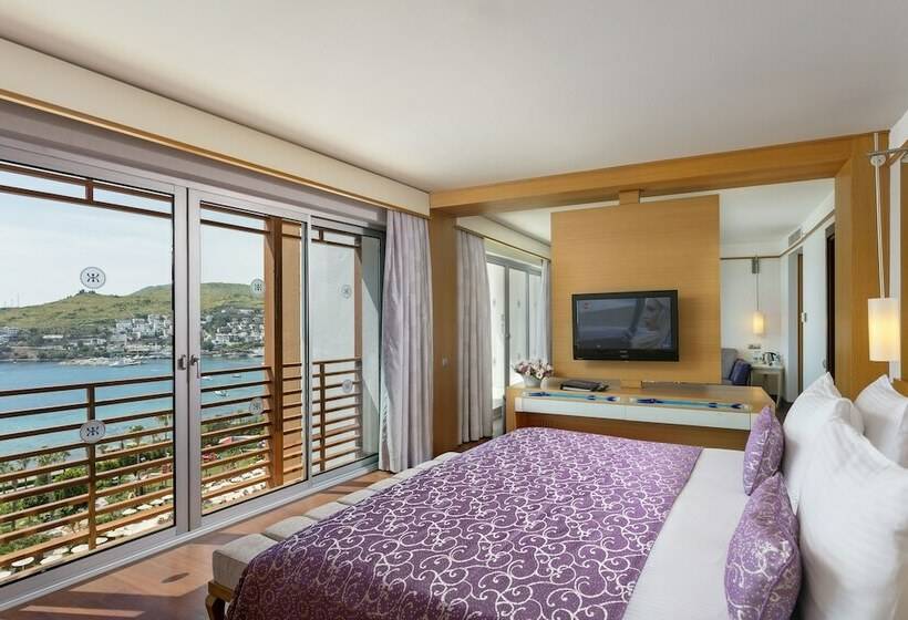 سوییت جونیور, Kefaluka Resort
