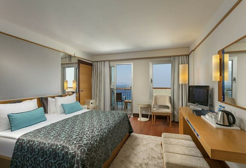 اتاق استاندارد تودرتو, Kefaluka Resort