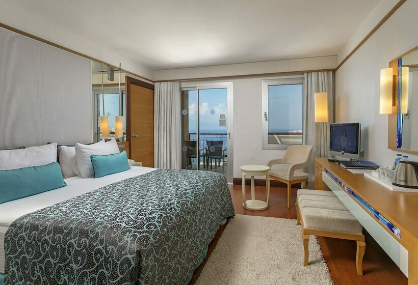 اتاق استاندارد تودرتو, Kefaluka Resort