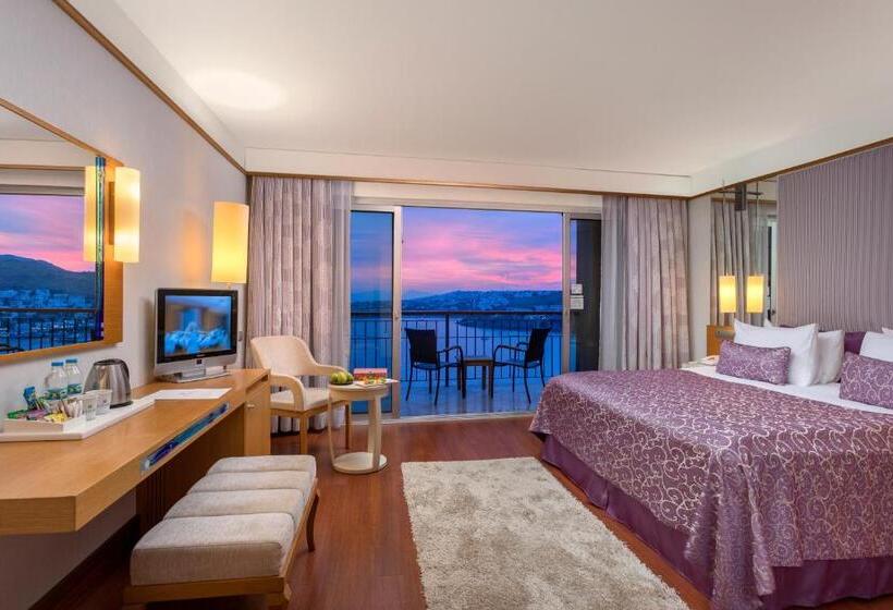 اتاق لوکس, Kefaluka Resort