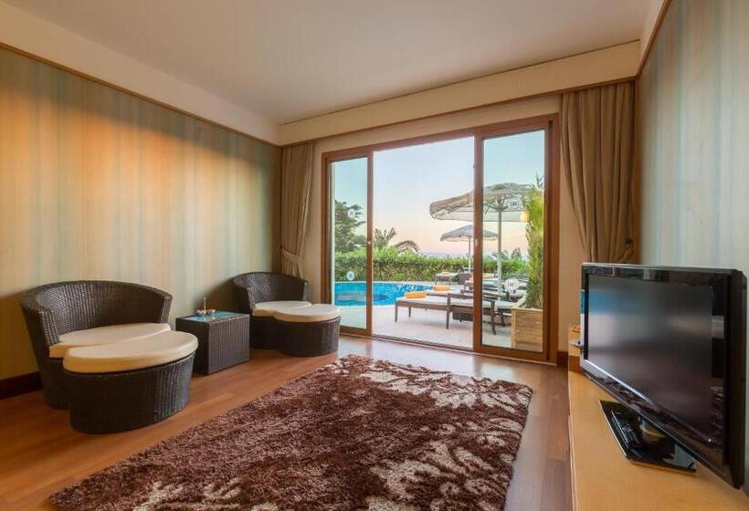 سوییت سوپریور, Kefaluka Resort