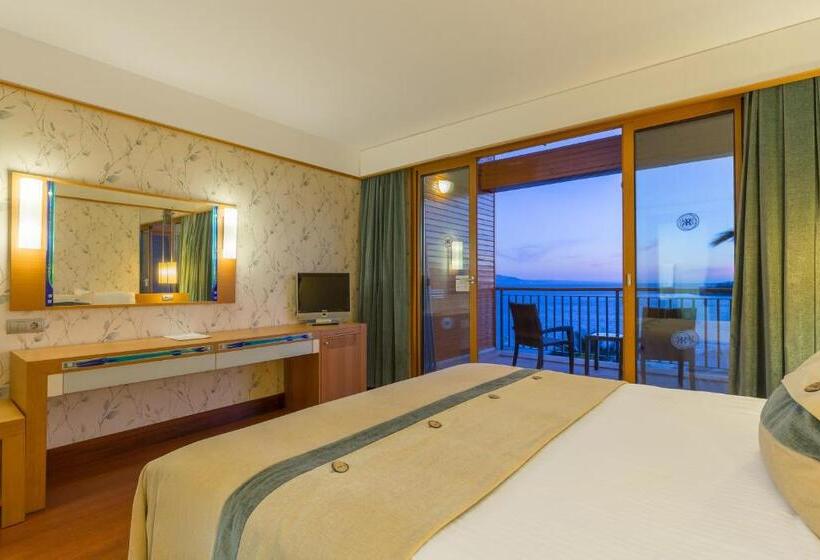 سوییت سوپریور, Kefaluka Resort
