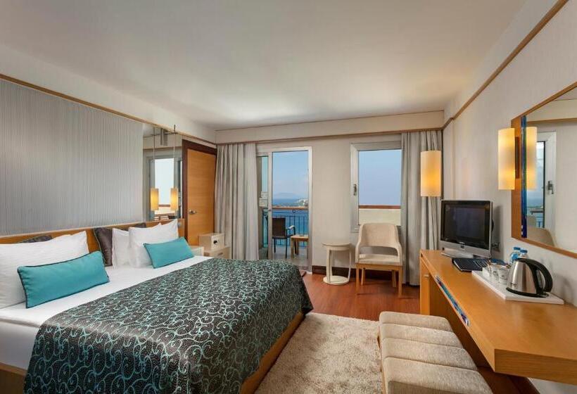 اتاق استاندارد تودرتو, Kefaluka Resort