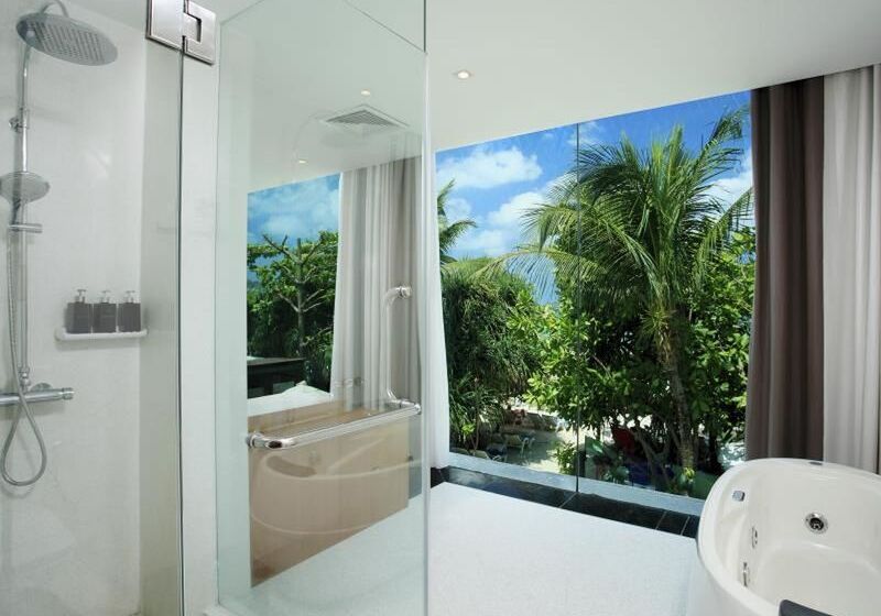 سوییت با چشم‌انداز دریا, La Flora Resort Patong