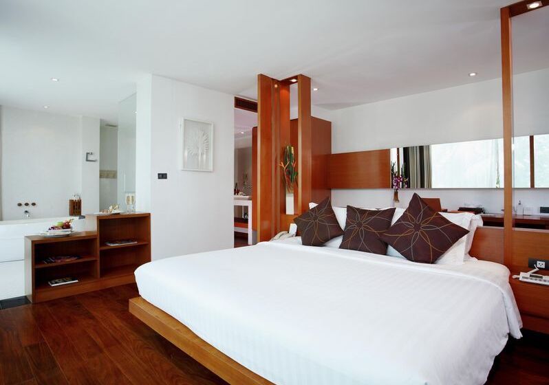 سوییت با چشم‌انداز دریا, La Flora Resort Patong
