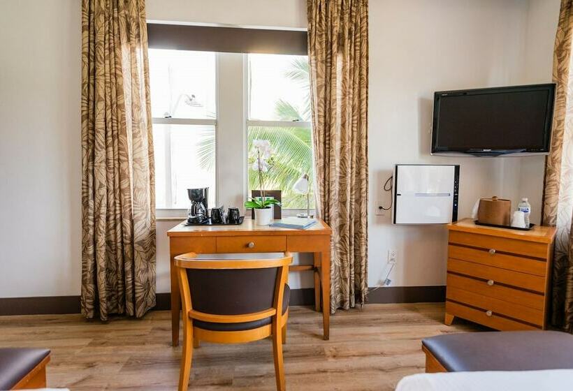 اتاق استاندارد با 2 تخت دوبل, Majestic Hotel South Beach
