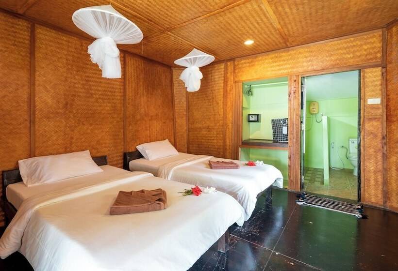 بانگلوی استاندارد, Mook Lanta Eco Resort