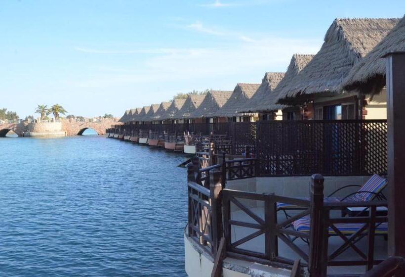 Standard studio with lake view, Panorama Bungalows Resort El Gouna