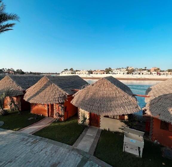 Standard studio with lake view, Panorama Bungalows Resort El Gouna