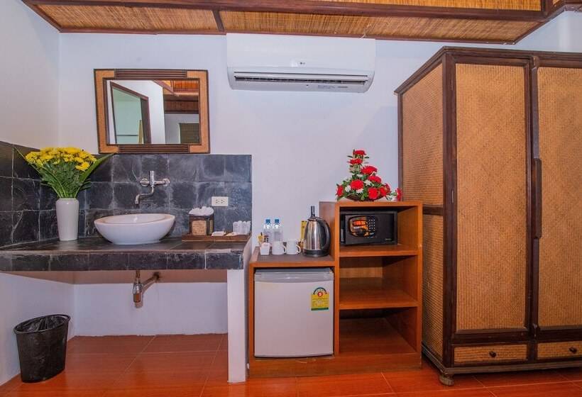 سوییت لوکس, Saboey Resort And Villas