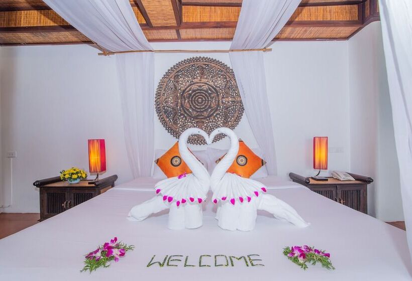 سوییت لوکس, Saboey Resort And Villas