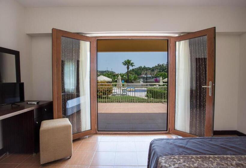 اتاق استاندارد با بالکن, The One Club Hotel   All Inclusive