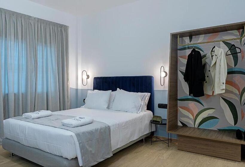 استودیوی استاندارد, Acro Urban Suites