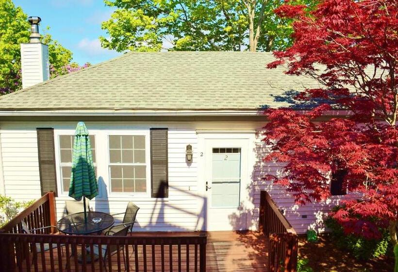 ２ベッドルームアパートメント, The John Randall House