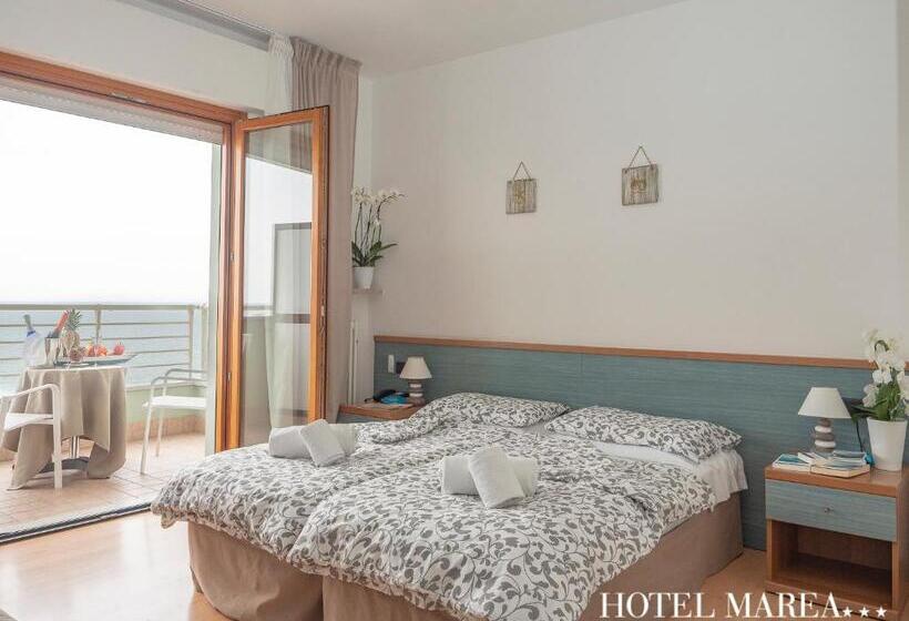 اتاق استاندارد با بالکن و چشم‌انداز دریا, Marea