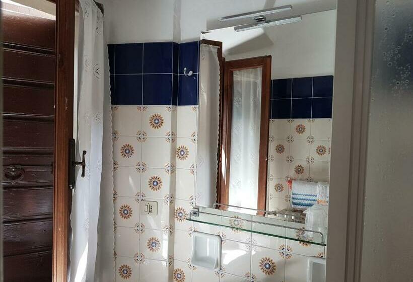 اتاق استاندارد, Bed & Breakfast Al Marinaio