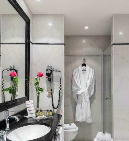 اتاق لوکس سه تخته, Grand Hotel Casselbergh