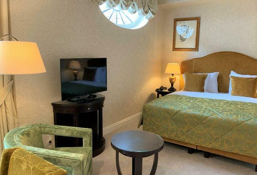 اتاق سوپریور, Grand Hotel Casselbergh
