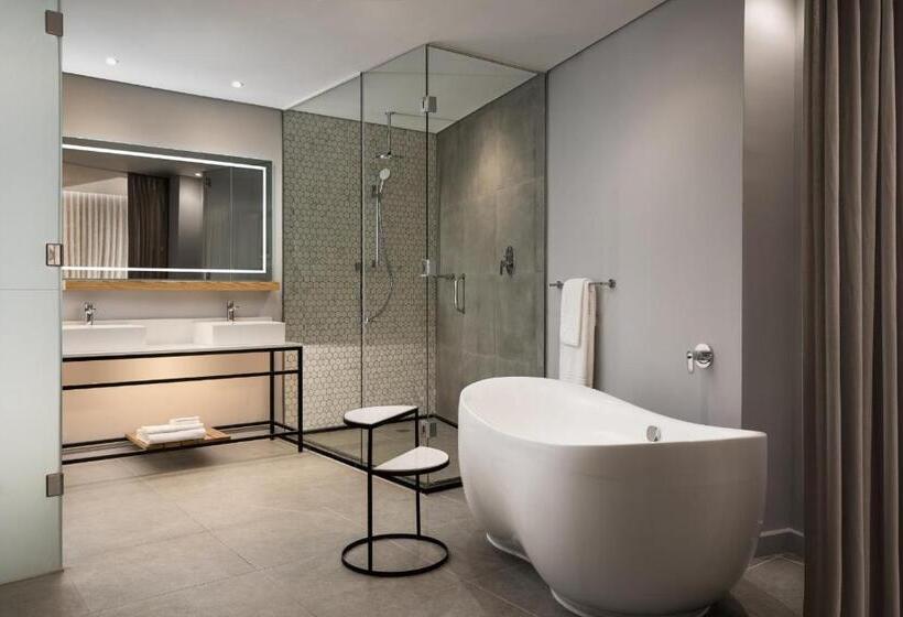 غرفة قياسية سرير كينج, Cape Town Marriott Hotel Crystal Towers