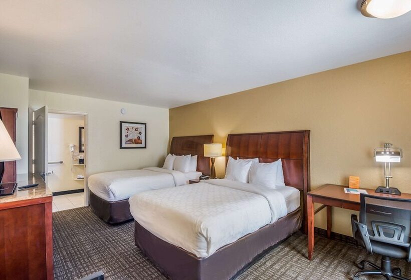 اتاق استاندارد با 2 تخت دوبل, Clarion Inn & Suites Central Clearwater Beach