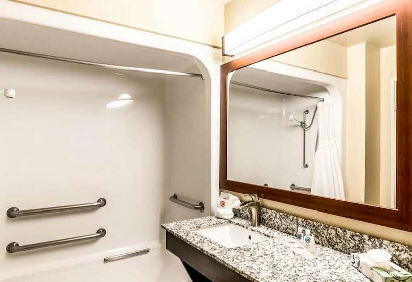 سوییت, Comfort Suites South
