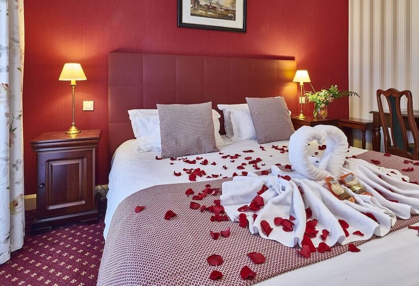 اتاق اساندارد با چشم‌انداز جانبی به دریا, Alfred Hotels Port Vieux