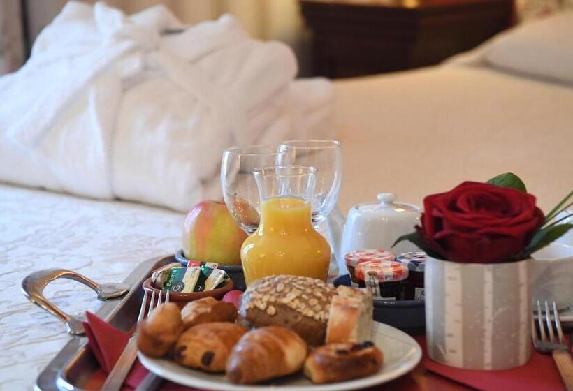 اتاق لوکس, Alfred Hotels Port Vieux