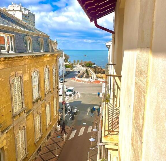 اتاق اساندارد با چشم‌انداز جانبی به دریا, Alfred Hotels Port Vieux