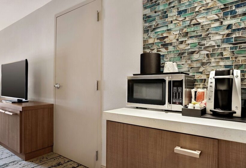 اتاق استاندارد برای معلولان, Hilton Garden Inn New Orleans Convention Center