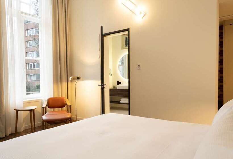 스탠다드 룸 킹사이즈 침대, Hilton The Hague