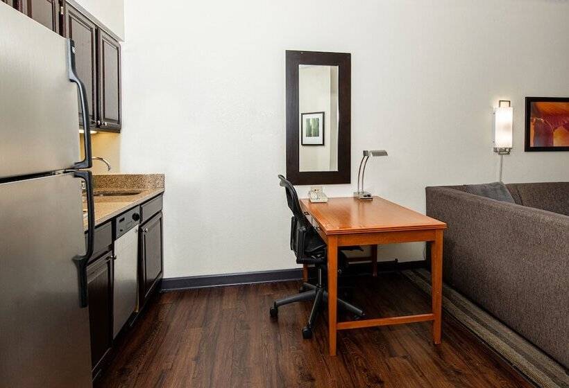 سوییت, Hyatt House Chicago Schaumburg