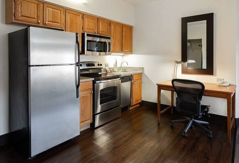 سوئیت 2 خوابه, Hyatt House Chicago Schaumburg