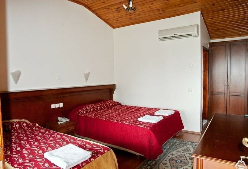 Standard Triple Room, Koray