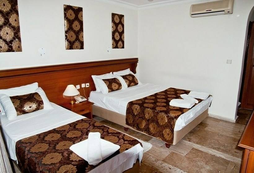 Standard Triple Room, Koray