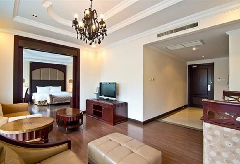 Suite, Lk Residence