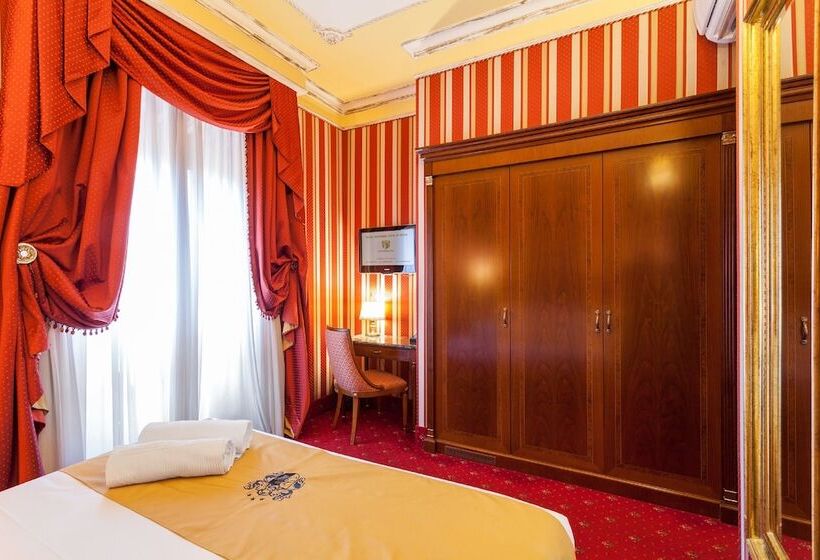 Quarto superior, Manfredi Suite In Rome