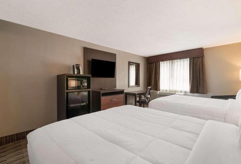 Standard Room, Quality Inn And Suites